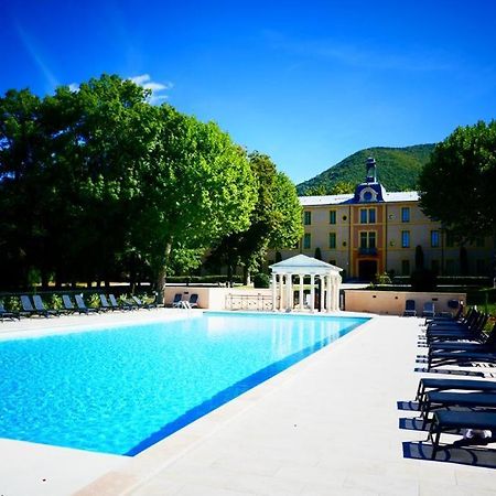 Apartamento La Vue Est Belle Montbrun-les-Bains Exterior foto
